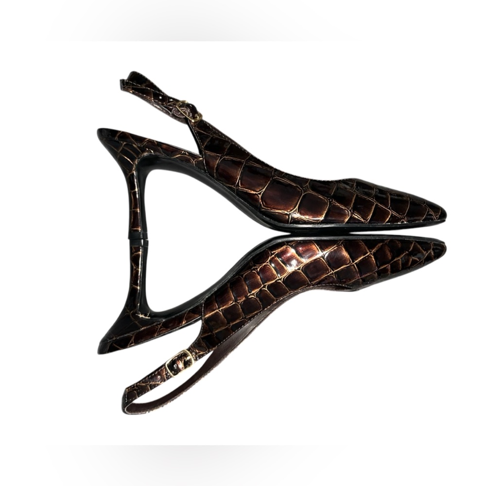 Cabrizi Women’s Brown Croc Embossed Sling Heel Pointed Toe shoes in a Size 9